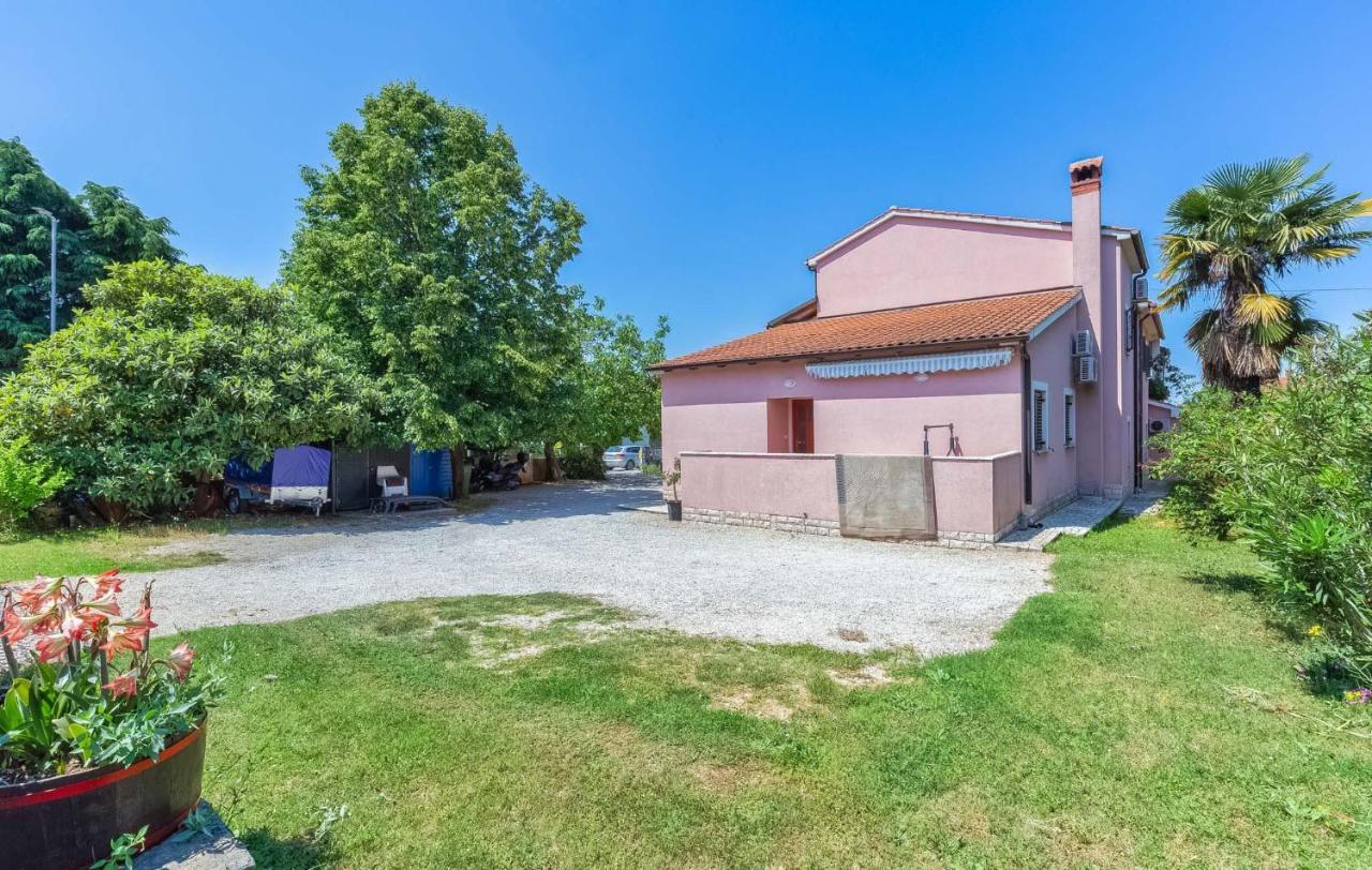 Elda * Poreč